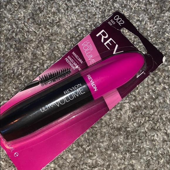 Makeup bundle - Picture 5 of 6